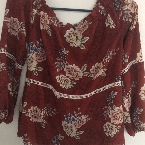 Size X-Small boho flowy top - Picture 4 of 4